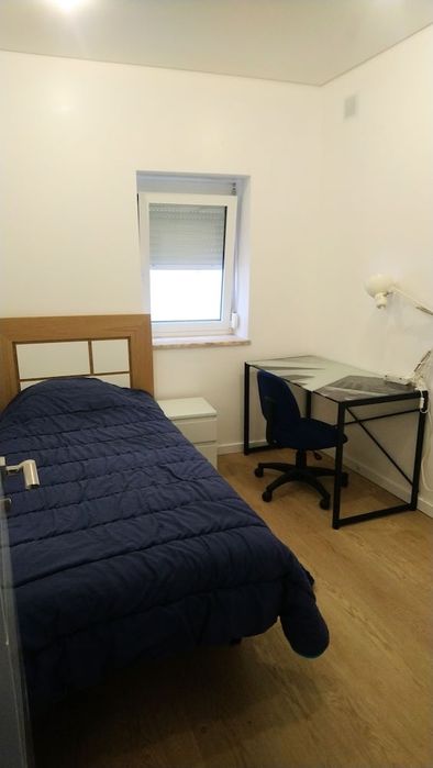 Quarto de estudante ao pé do IST, metro de Arroios e Olaias