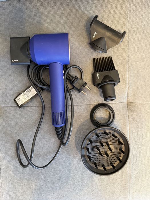 Фен dyson . Синій . Усі насадки . Без бокса