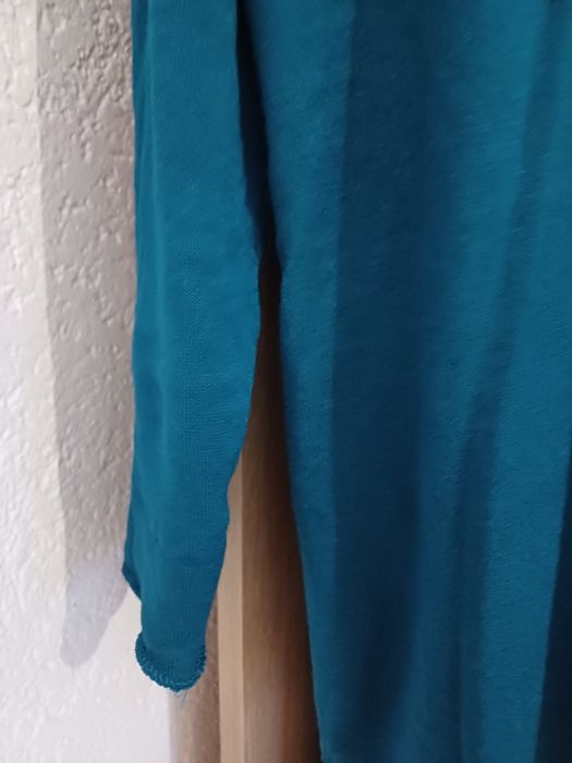 Sweterek cienki z napisem