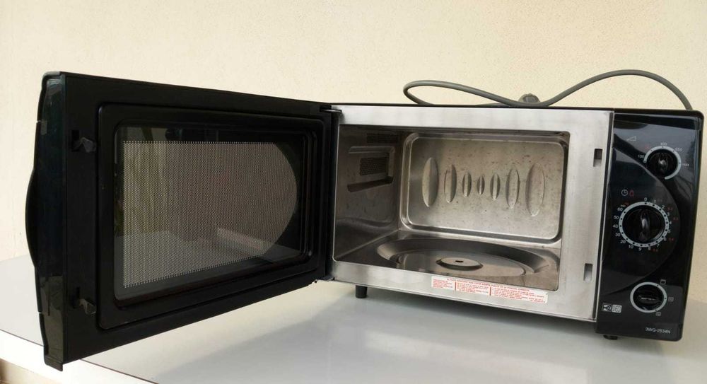 Para peças, microondas Balay com Grill