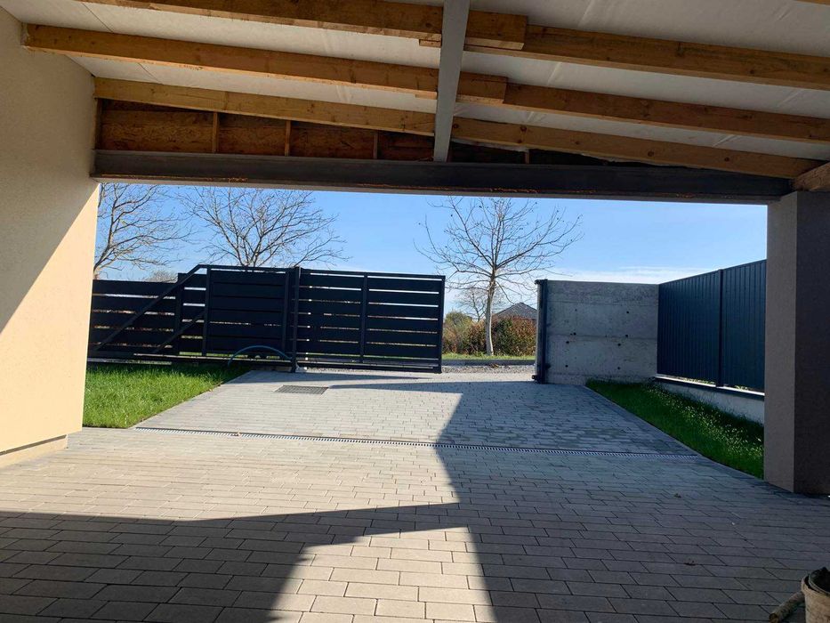 Продаж сучасного одноповерхового будинку  4 км від Львова