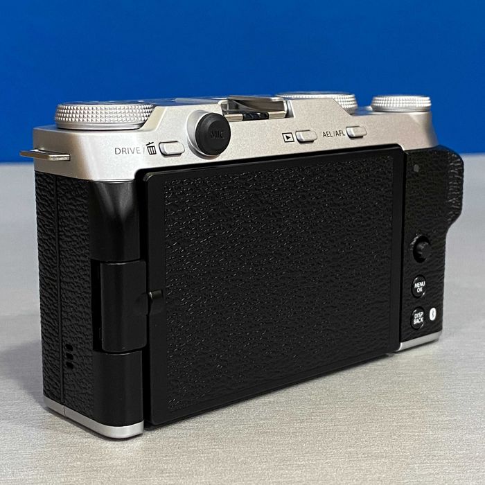 Fujifilm X-M5 (26.1MP) + XC 15-45mm f/3.5-5.6 OIS PZ | NOVA | 3 ANOS DE GARANTIA