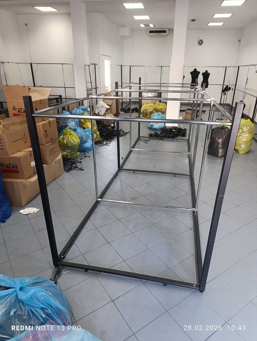 Regał sklepowy  rurki na metraż ok 110 M2 mocne regulowane długośćii