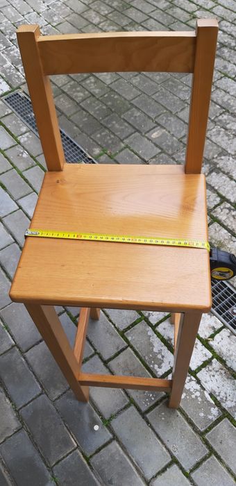 Cadeira alta em pinho