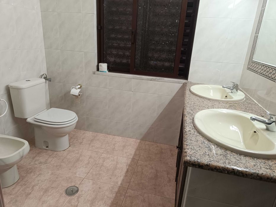 Arrendamento de imóvel (vivenda) T4 Loulé