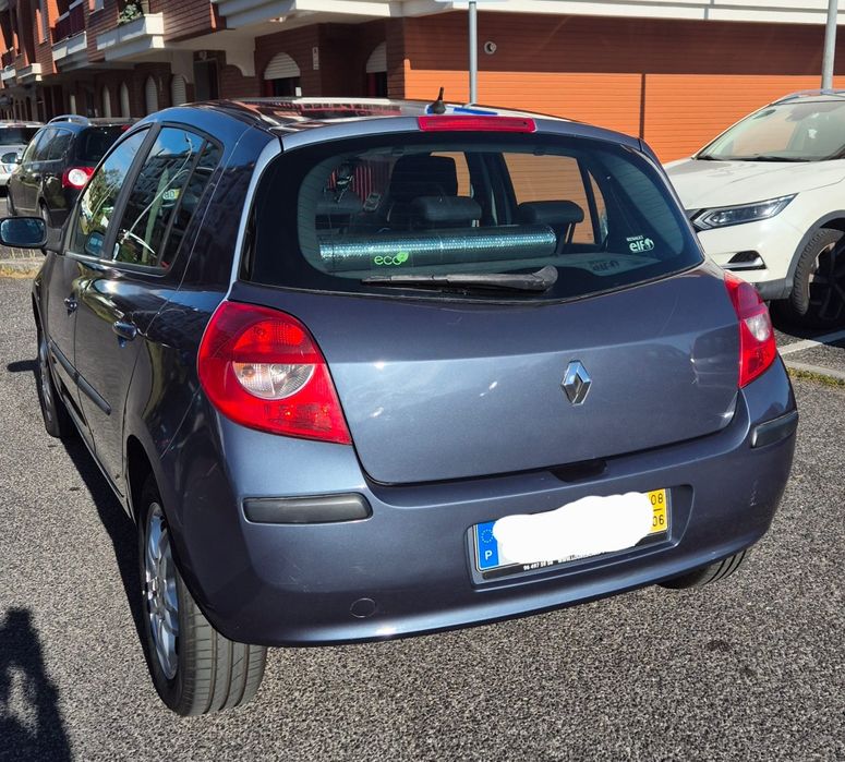 Renault Clio III 1.2 16v  (75cv)  2008