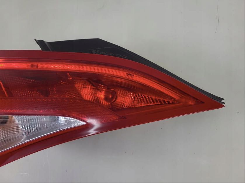 lampa lewy tył lewa tylna MERCEDES CLA C117 W117