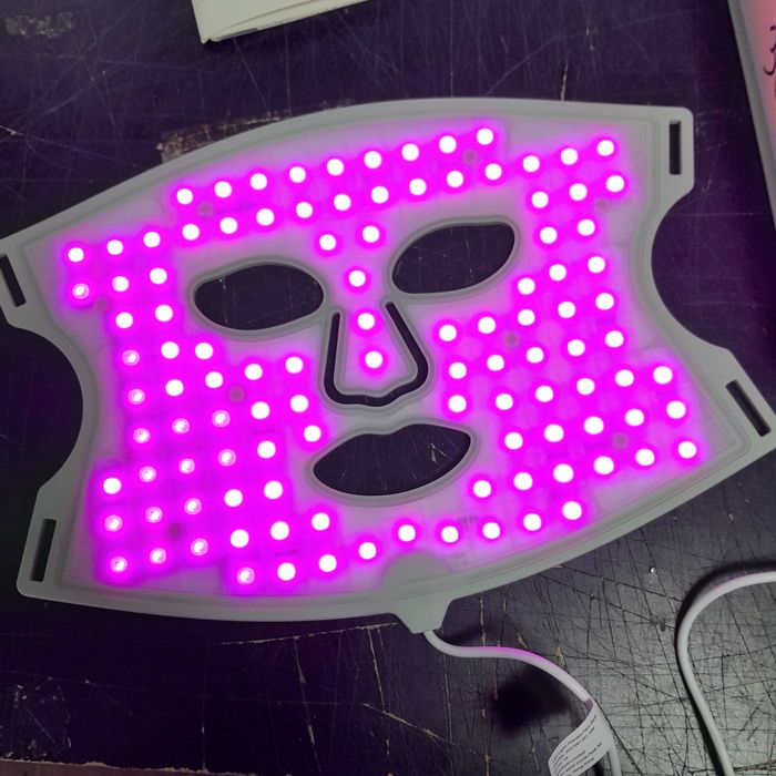 Світлодіодна маска для обличчя Nanoleaf LED Light Therapy Face Mask (7 режимів)