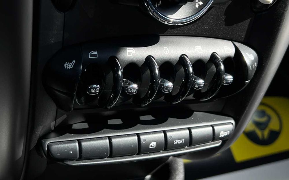 MINI Cooper 2012
