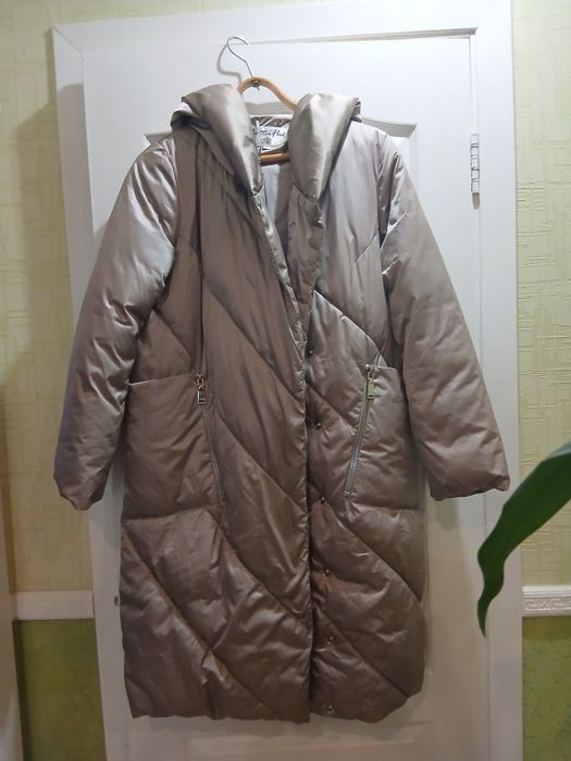 Жіночі туфлі лофери та пуховик  пальто жіночий