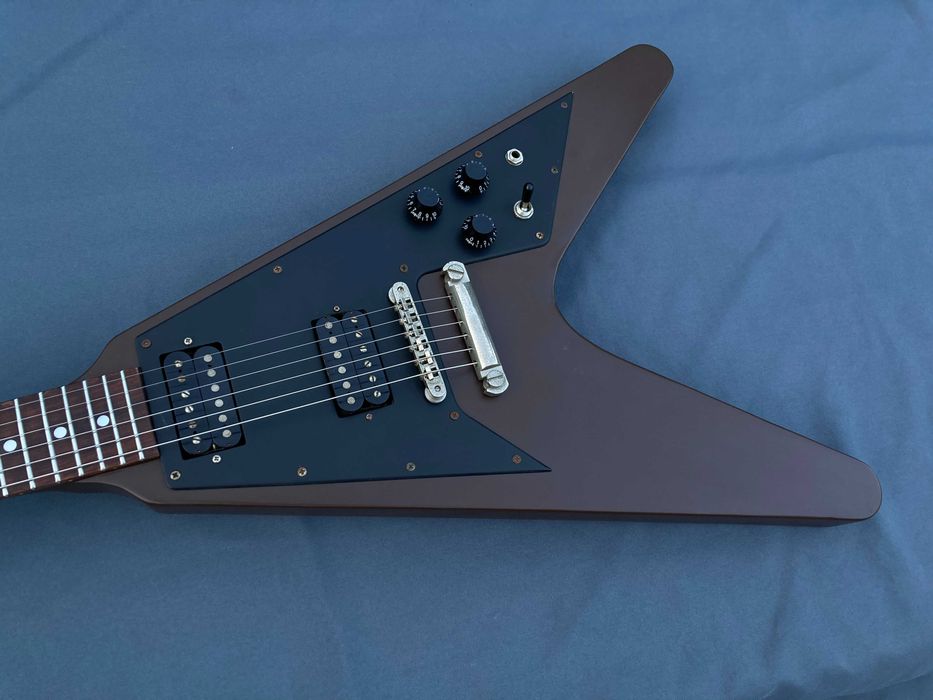 Flying V производства Japan 80-х