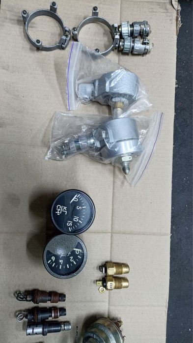 Манометр ТЕМ-15 та ЕДМУ-15 приймач к-т