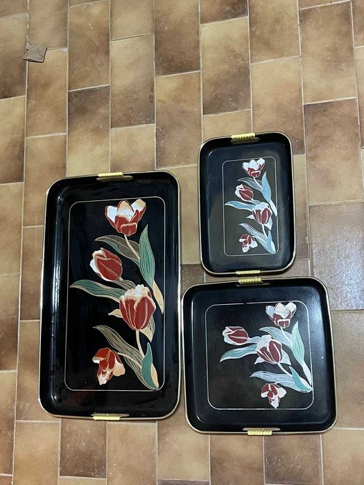 Conjunto de tabuleiros vintage