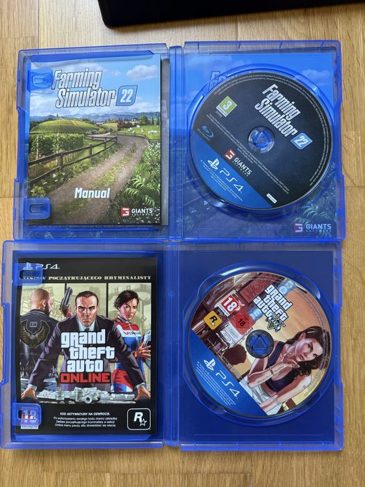 Ps 4 + pad i gry.