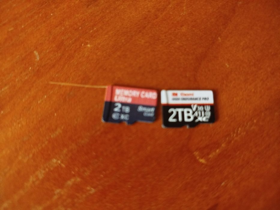 ОБМЕН.2 карты памяти micro cd/обе на 2 ТБ в рабочем хорошем состоянии/обмен