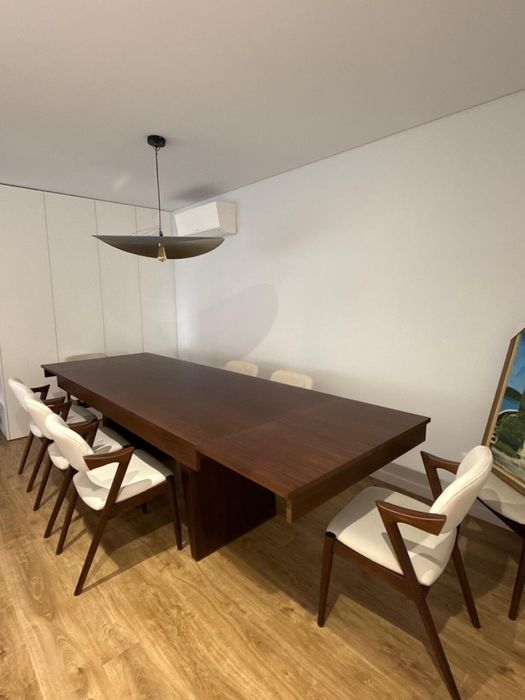 Mesa de Jantar Extensível em Nogueira 200/300 cm – Design Moderno