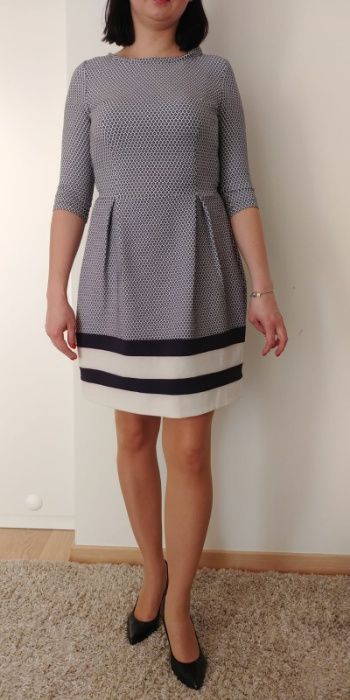 Sukienka granatowo - biała