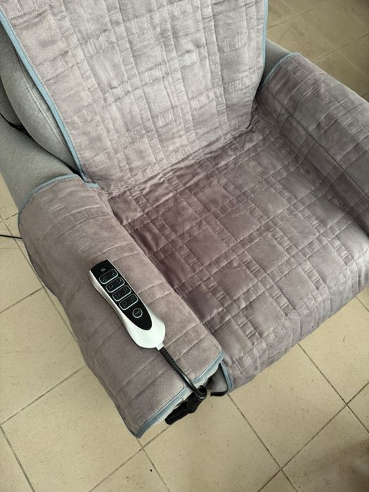 Poltrona reclinável elevatória elétrica  (4 motores)