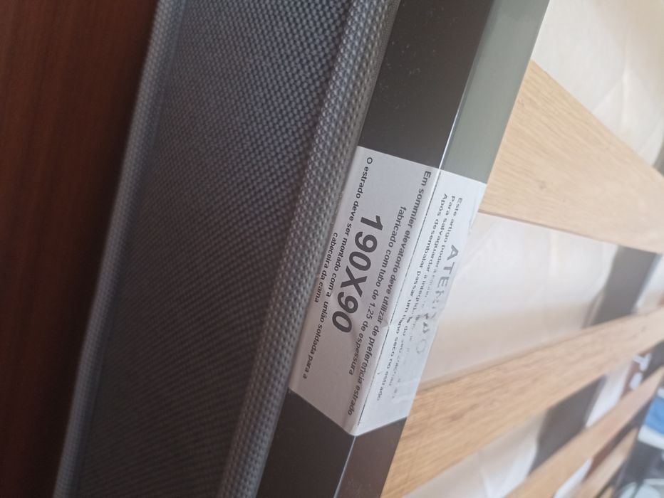 Vendo cama com colchão single