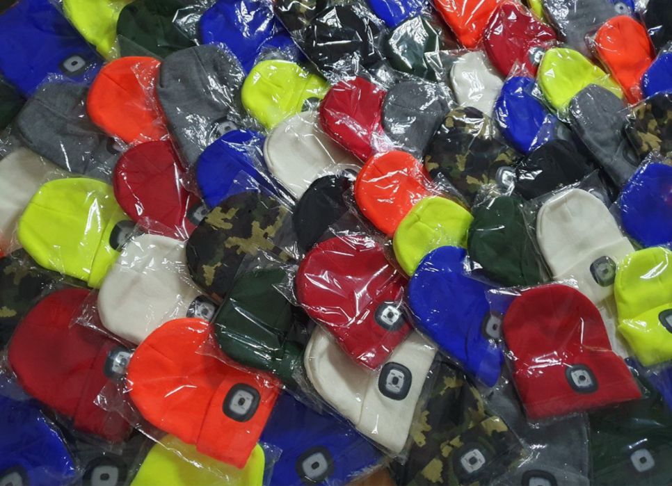 шапки з ліхтариком