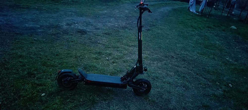 Hulajnoga elektryczna Motus 10 PRO