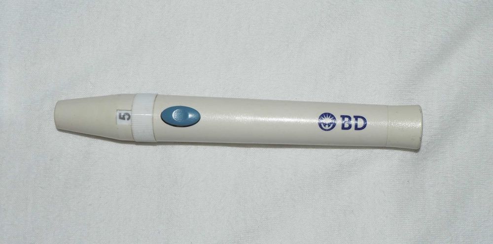 Nakłuwacz  BD i ponad 500 igieł dla diabetyków