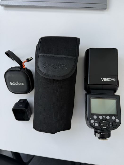 godox v860iii - купити фототехніку, відеотехніку - Ціна на OLX.ua