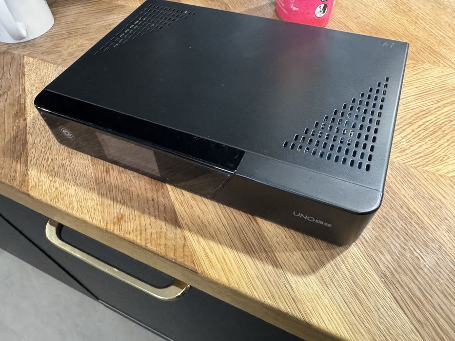 VU Uno 4K SE FBC-S2 + 2x VU Zero