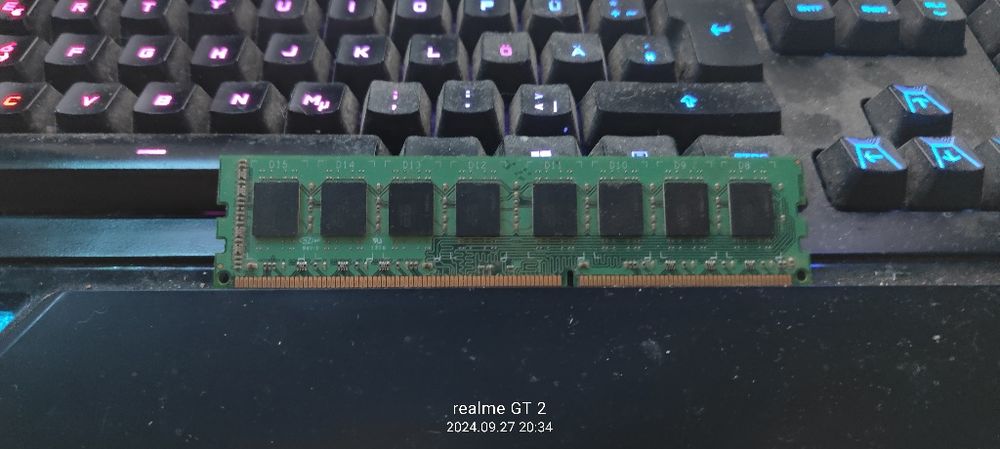 Mam na sprzedasz pamięci RAM DDR 3 8 GB 1600