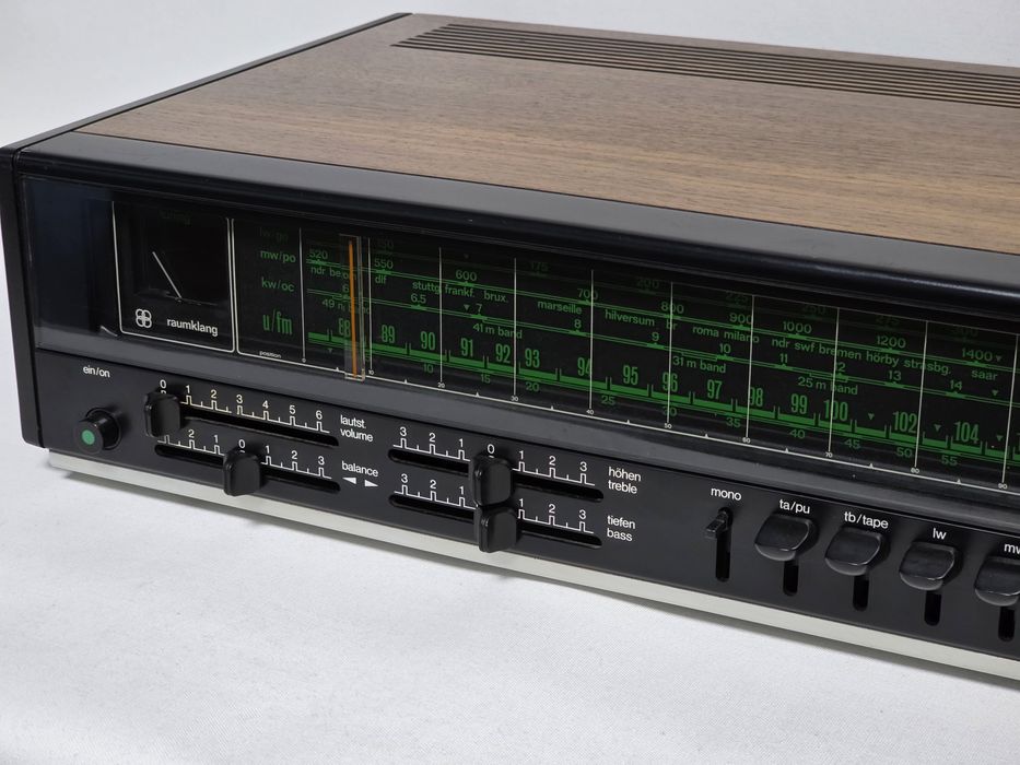 Receiver Vintage reparado Telefunken