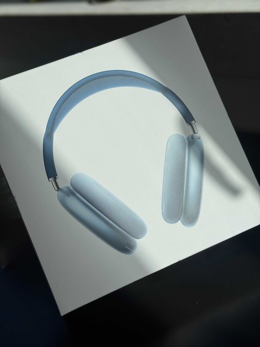 Airpods Max. Blue color. New