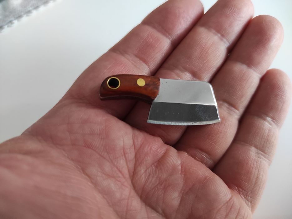 Mini tasak , survival , bryloczek , gadżet