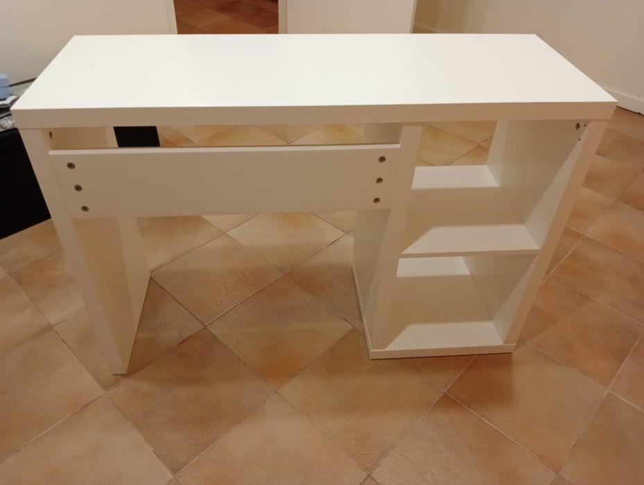 Secretária+cadeira giratória