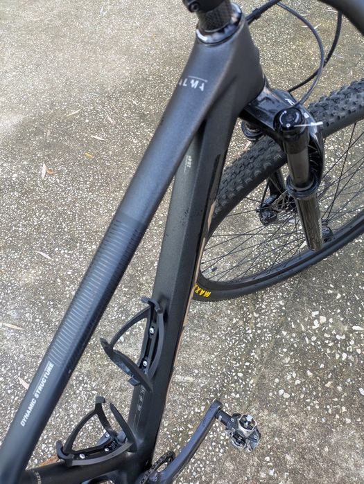 Bicicleta BTT Carbono