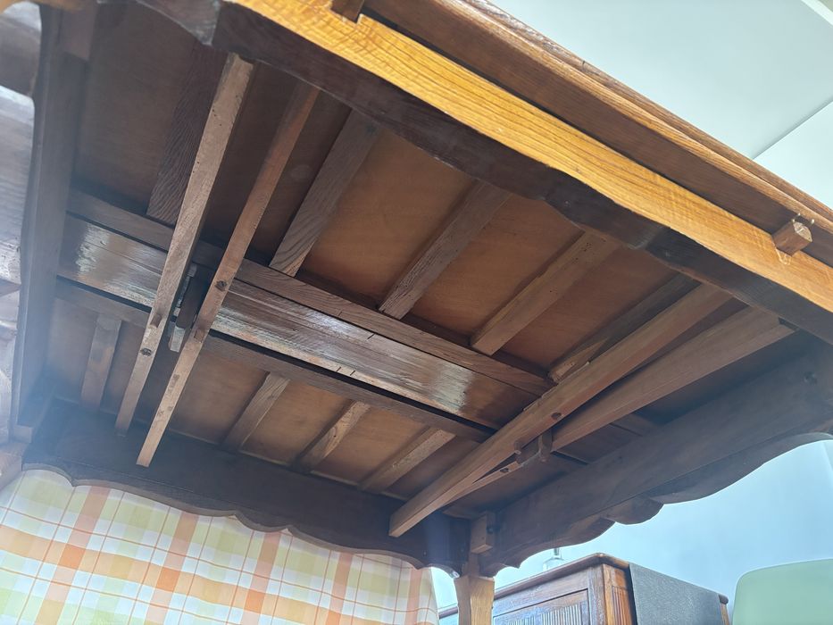 Antiguidade - Mesa de jantar antiga extensível em madeira maciça