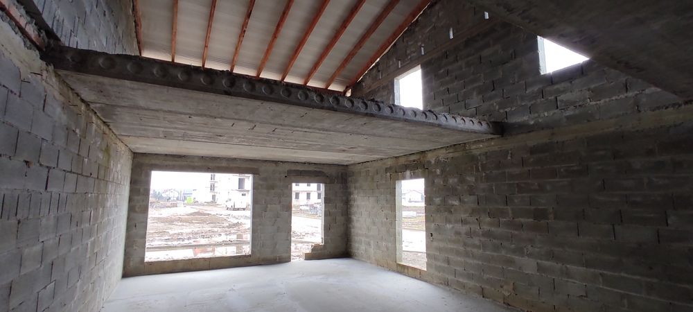 Котедж біля Львова, терміново | 3 спальні | Власник