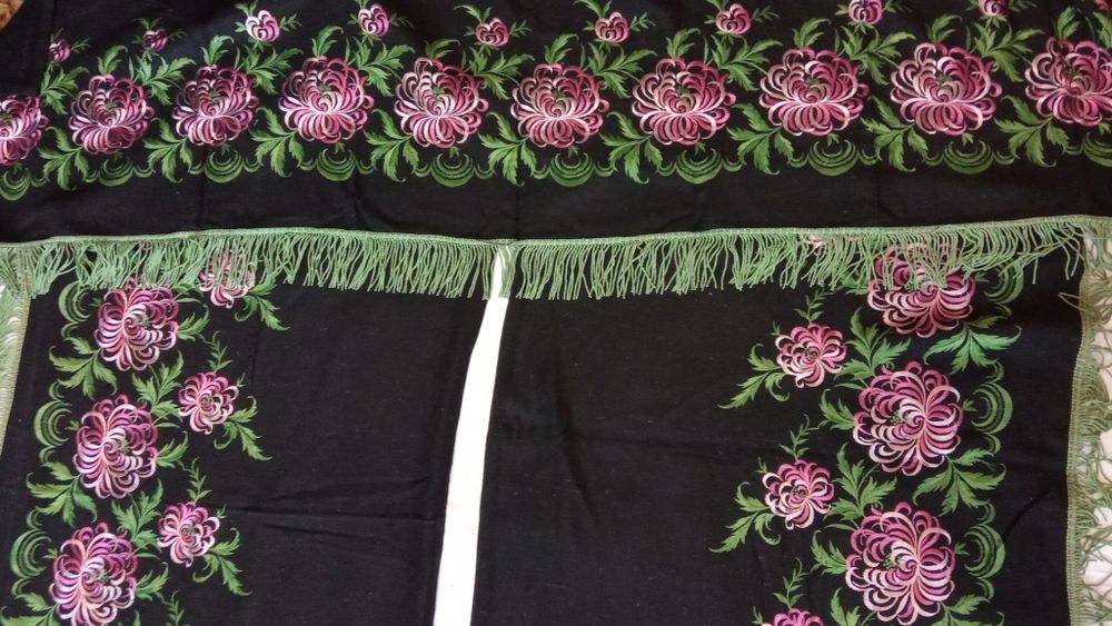 Шторы вышитые шерсть