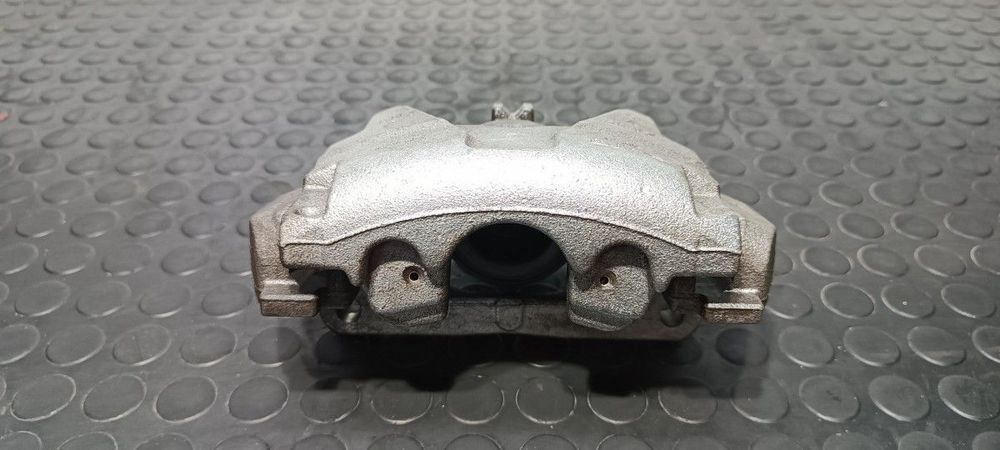 PINÇA DE TRAVÃO FRENTE ESQUERDA NISSAN JUKE (F16) ACENTA
