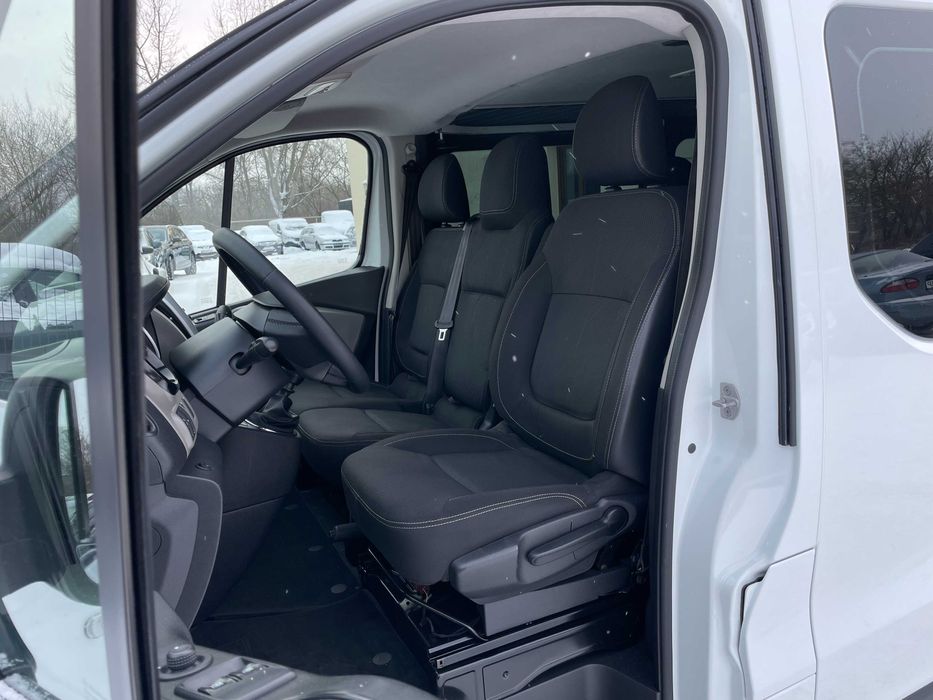 Renault Trafic 2019 9 місць