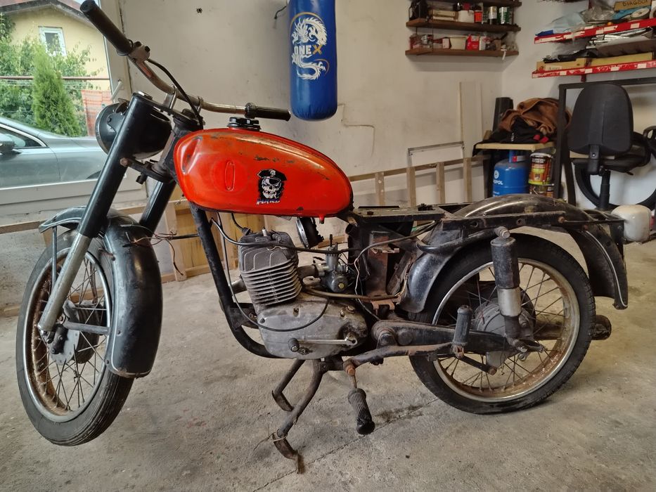 Wsk 175 garbuska
