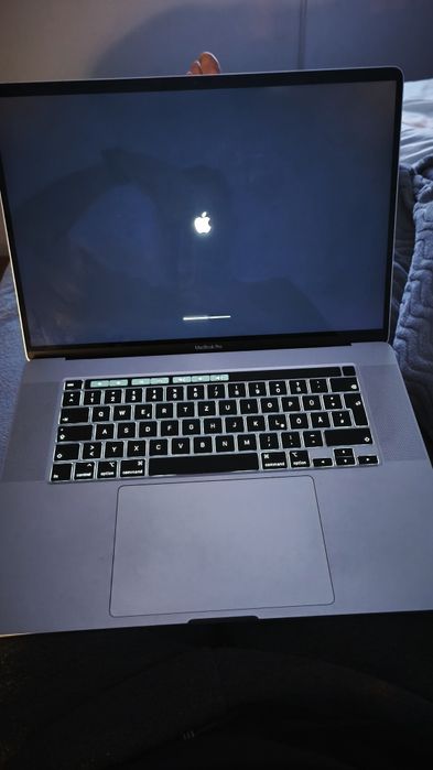 MacBook Pro 2019 i9/32/1TB Garantia e fatura