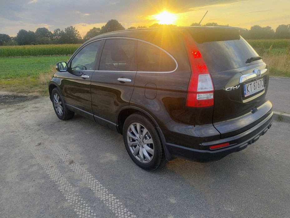 sprzedam hondę CR-V  2.2 diesel z małym przebiegiem