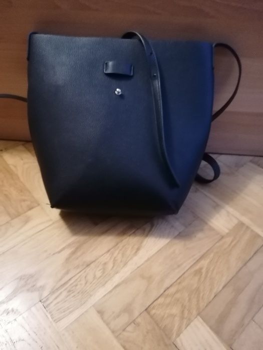 Torebka czarna z paskiem