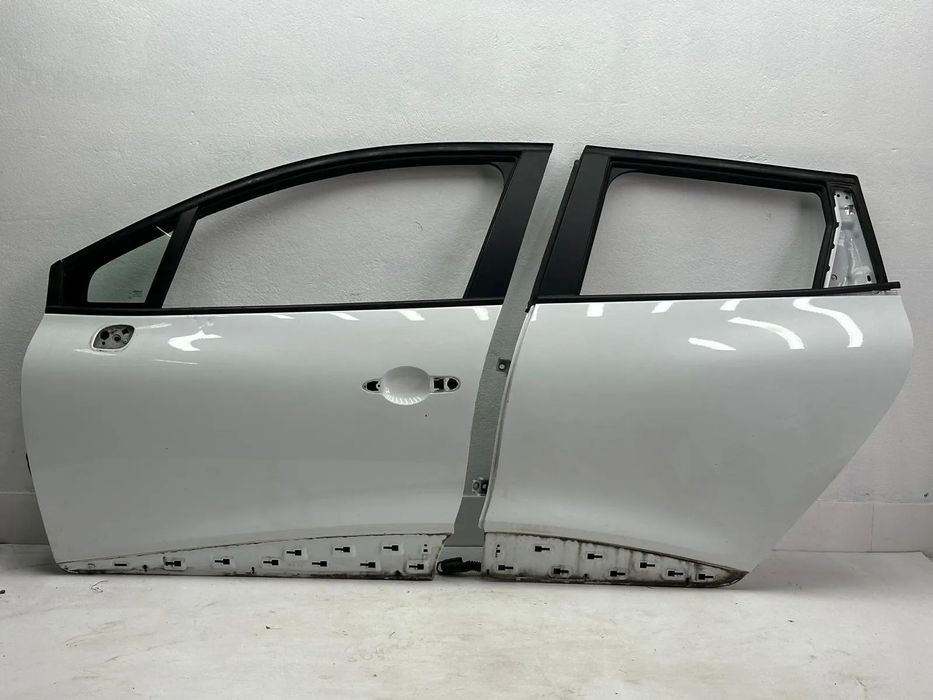 Porta Frente / Trás Direita / Esquerda - Renault Clio IV (2016)