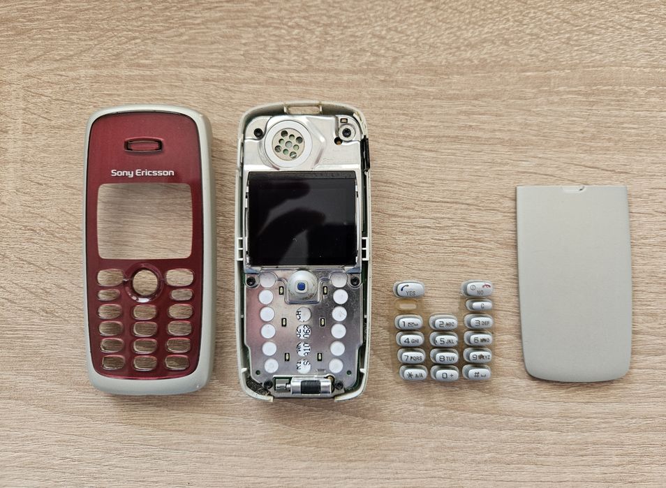 Telefon kolekcjonerski Sony Ericsson T300