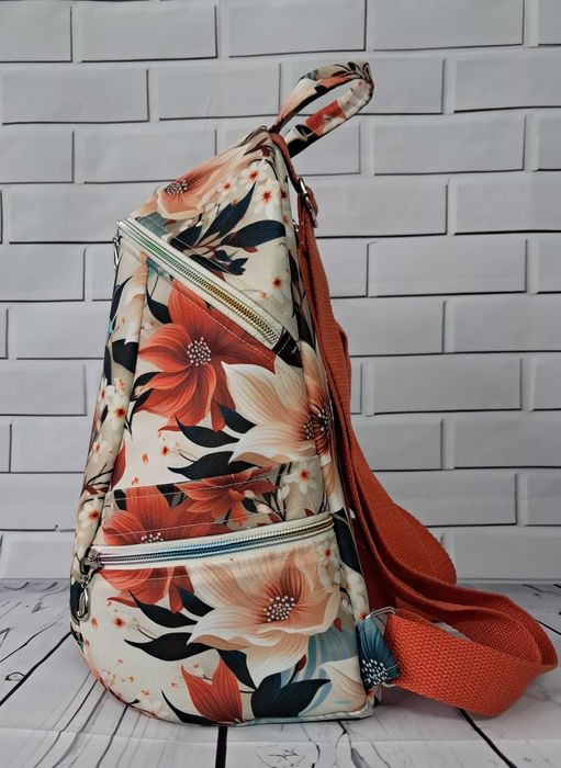 Plecak handmade - szyty z tkaniny wodoodpornej.