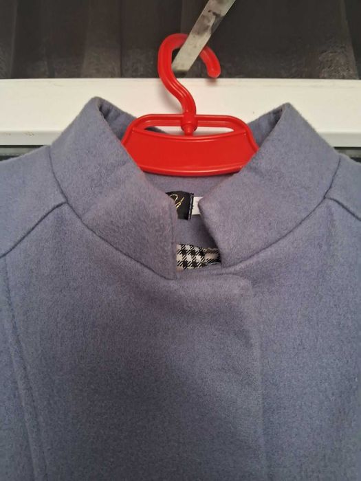 весняне пальто бузкового кольору