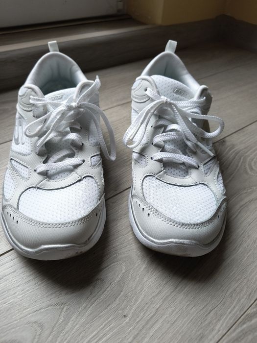 Buty białe damskie Skechers 39