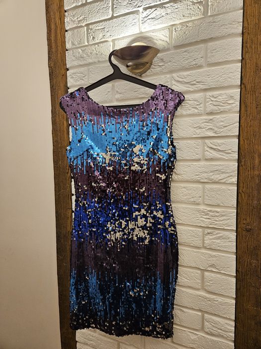 Sukienka z cekinami na sylwestra