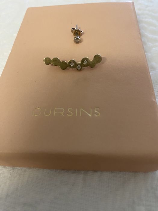 Brincos OurSins em prata dourada com zircónias